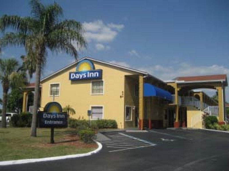 Days Inn By Wyndham Bradenton I-75 Zewnętrze zdjęcie