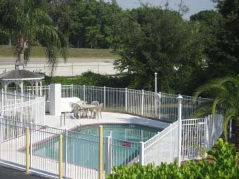 Days Inn By Wyndham Bradenton I-75 Zewnętrze zdjęcie