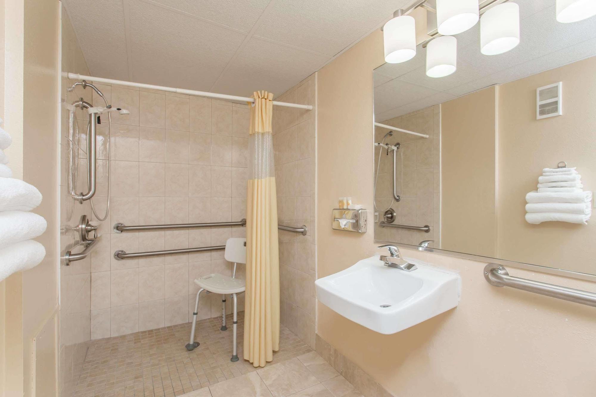 Days Inn By Wyndham Bradenton I-75 Zewnętrze zdjęcie